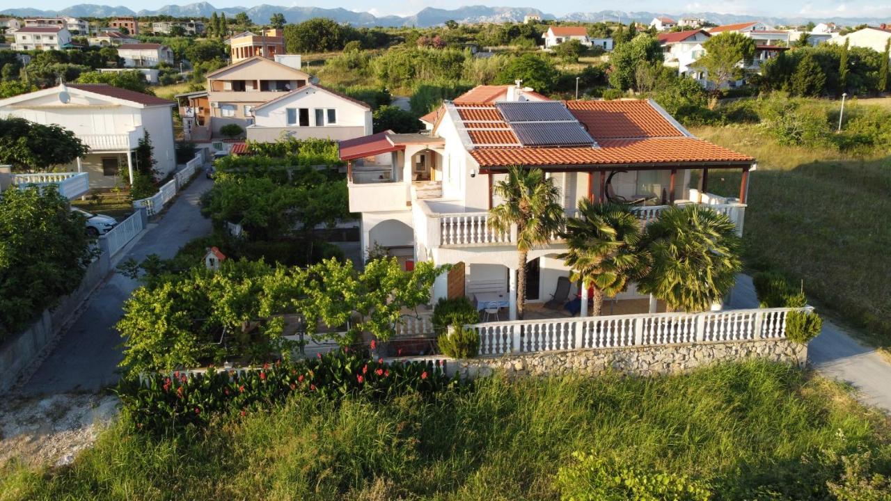 Villa Sabina - Apartments Kroatien Razanac Exterior photo